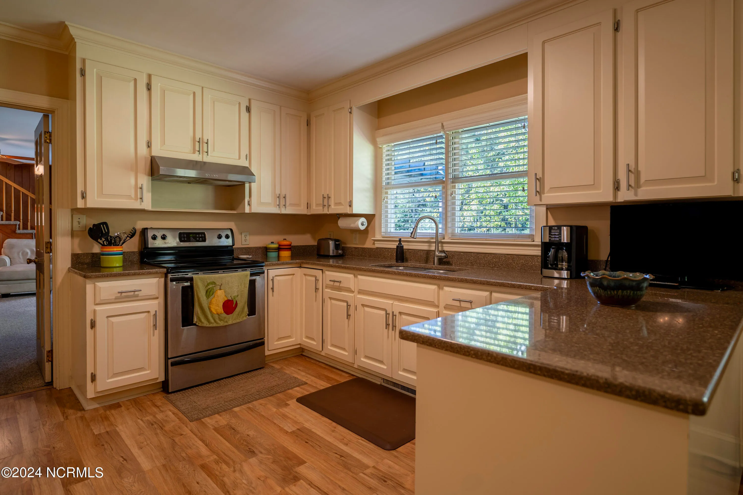 Burgaw, North Carolina 28425, United States, 4 Bedrooms Bedrooms, ,3 BathroomsBathrooms,Residential,Active,38835