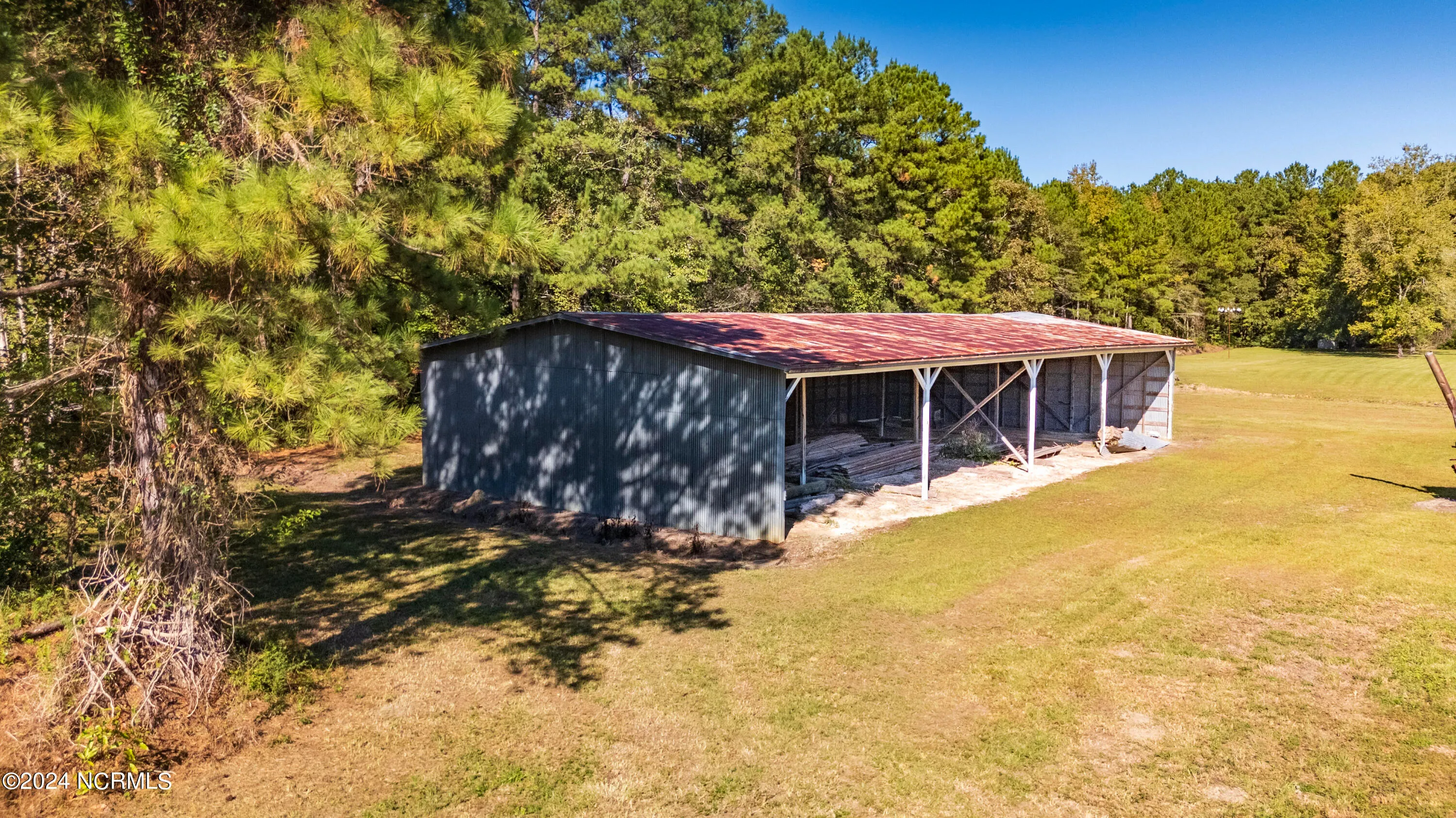 Burgaw, North Carolina 28425, United States, 4 Bedrooms Bedrooms, ,3 BathroomsBathrooms,Residential,Active,38835