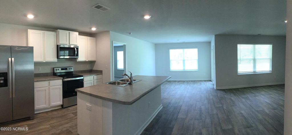 Photo of 601 Draymore Drive NE, Leland, NC 28451 (MLS # 100542934)