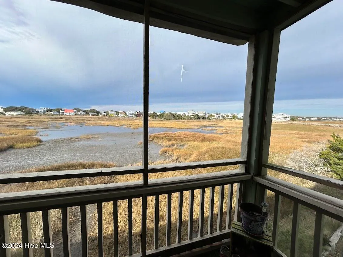 Carolina Beach, North Carolina 28428, United States, 2 Bedrooms Bedrooms, ,2 BathroomsBathrooms,Residential,Pending,27369