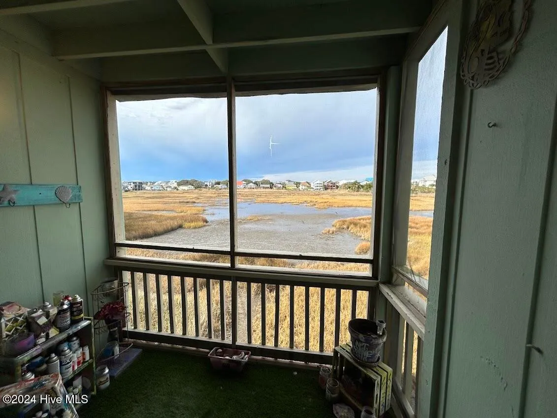 Carolina Beach, North Carolina 28428, United States, 2 Bedrooms Bedrooms, ,2 BathroomsBathrooms,Residential,Pending,27369