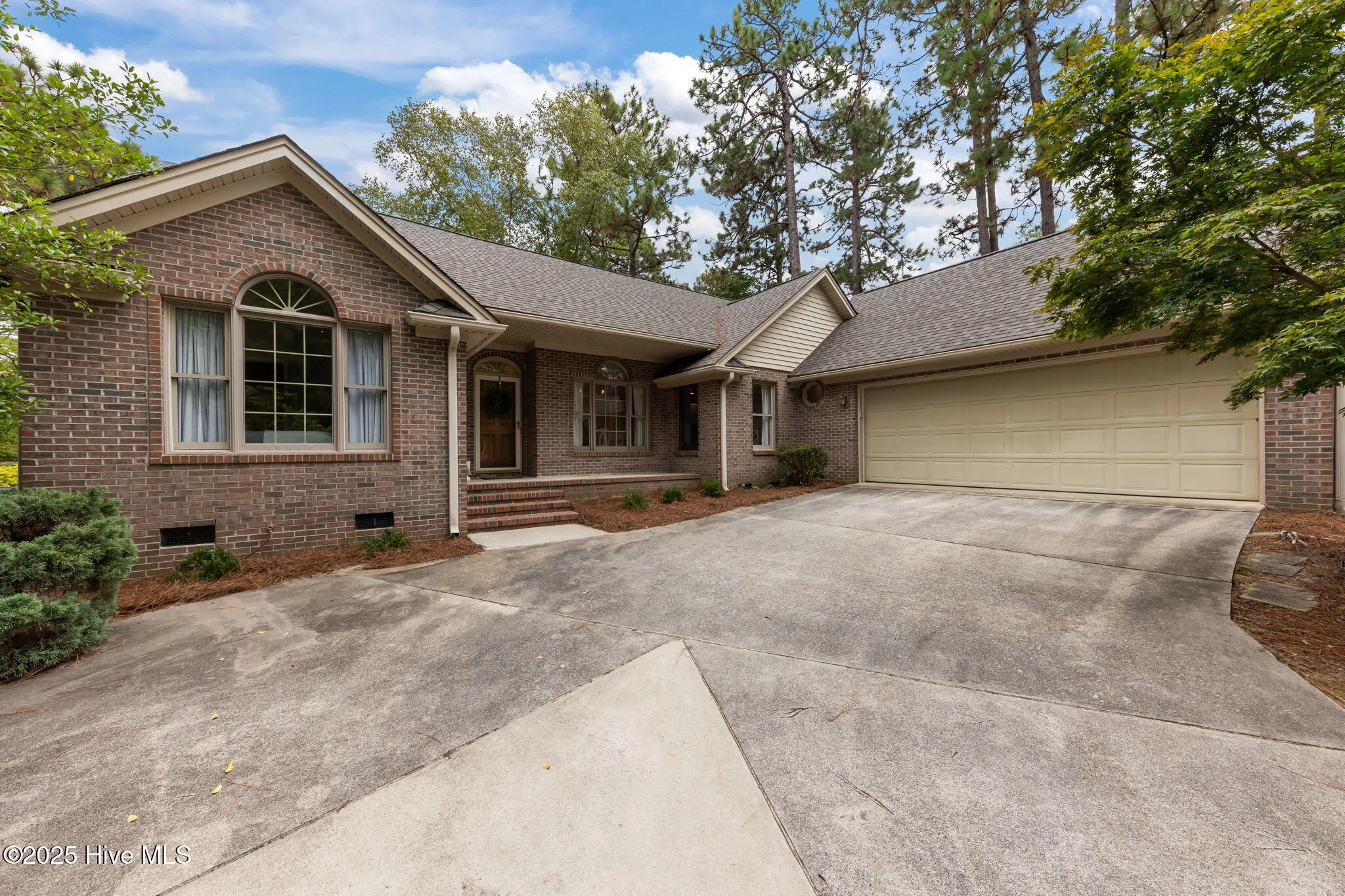 Pinehurst, North Carolina 28374, United States, 3 Bedrooms Bedrooms, ,2 BathroomsBathrooms,Residential,Active,209380