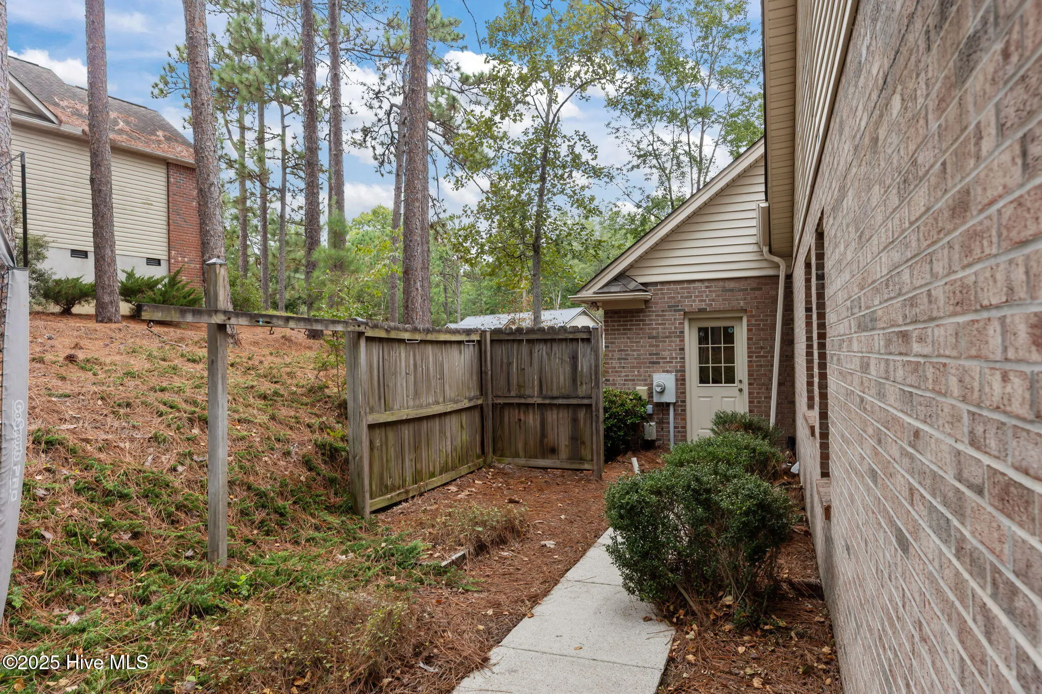 Pinehurst, North Carolina 28374, United States, 3 Bedrooms Bedrooms, ,2 BathroomsBathrooms,Residential,Active,209380