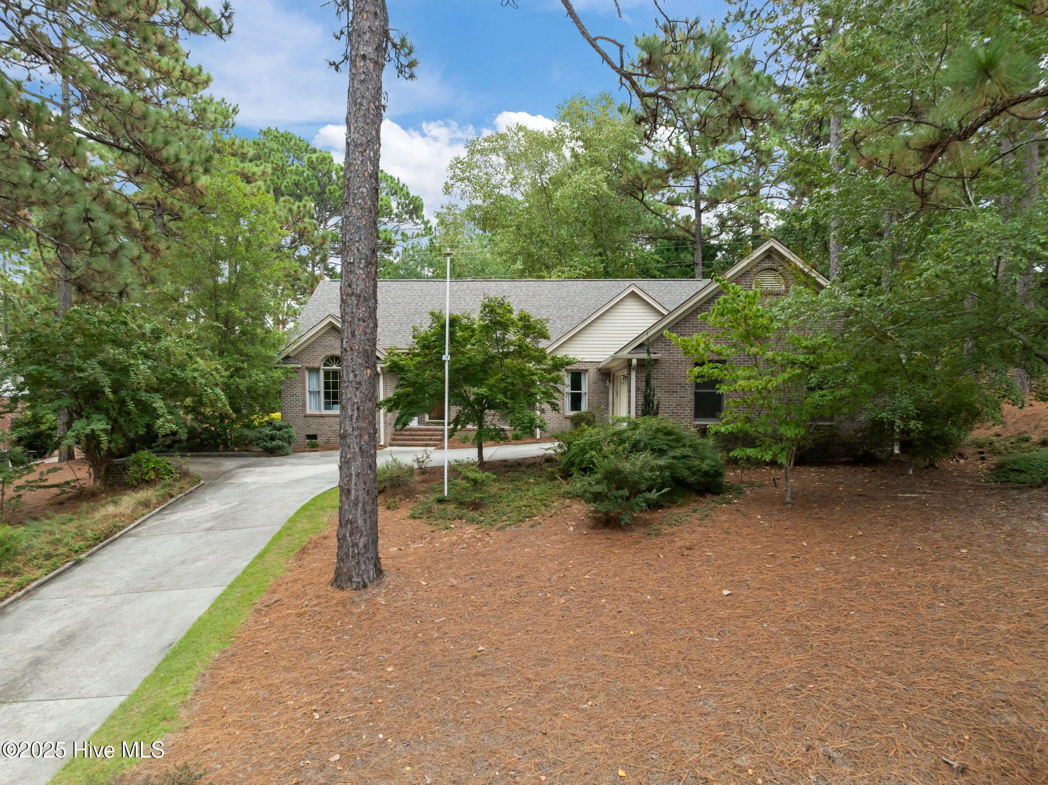 Pinehurst, North Carolina 28374, United States, 3 Bedrooms Bedrooms, ,2 BathroomsBathrooms,Residential,Active,209380