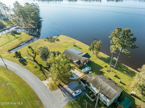 A home in Belhaven