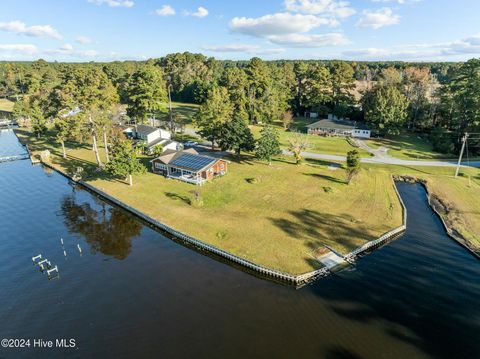 A home in Belhaven