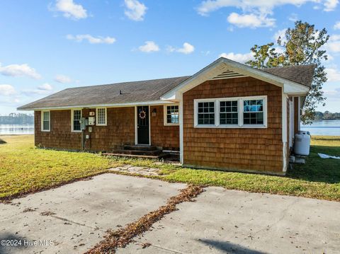 A home in Belhaven