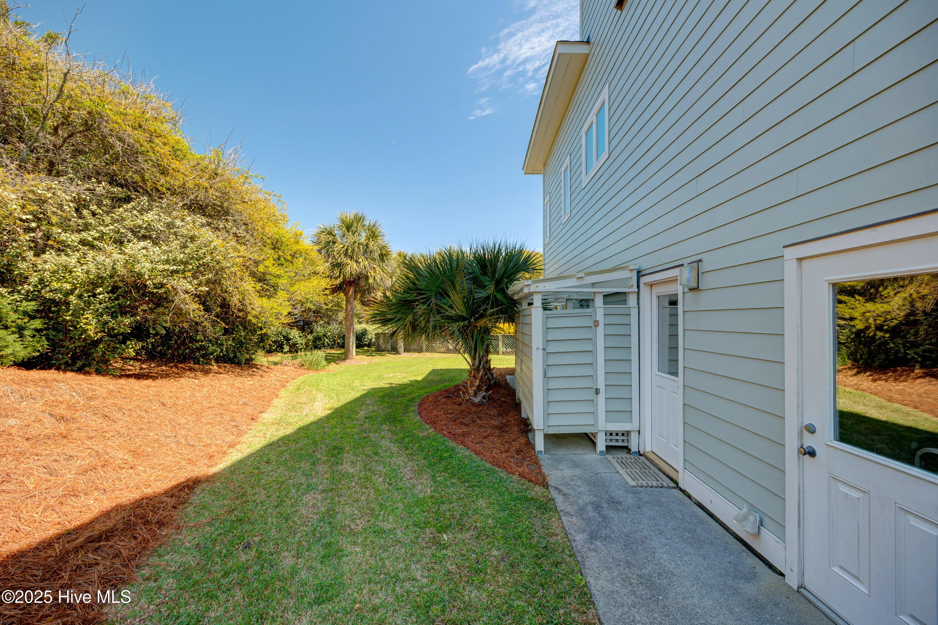 Emerald Isle, North Carolina 28594, United States, 4 Bedrooms Bedrooms, ,5 BathroomsBathrooms,Residential,Active,117770
