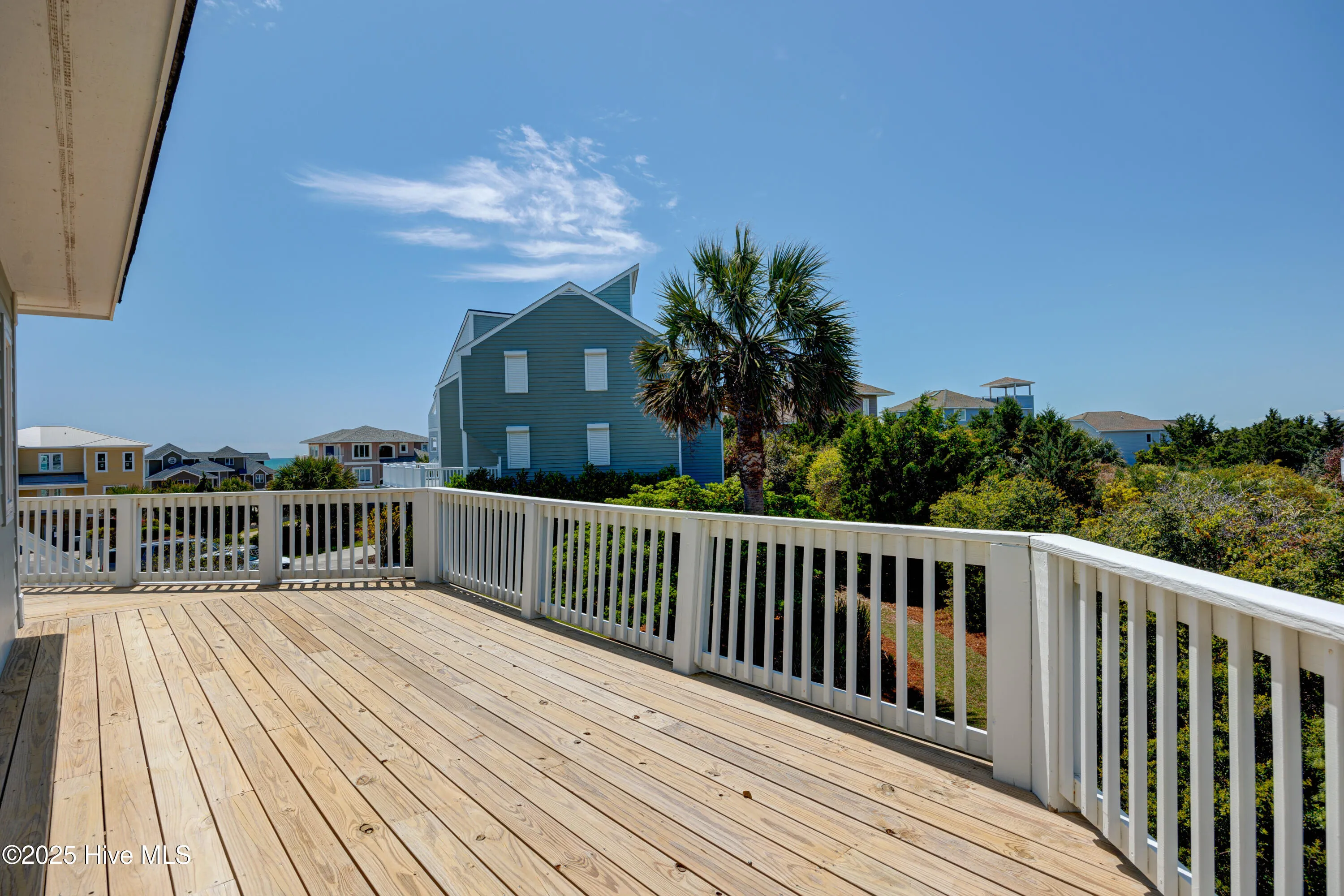 Emerald Isle, North Carolina 28594, United States, 4 Bedrooms Bedrooms, ,5 BathroomsBathrooms,Residential,Active,117770