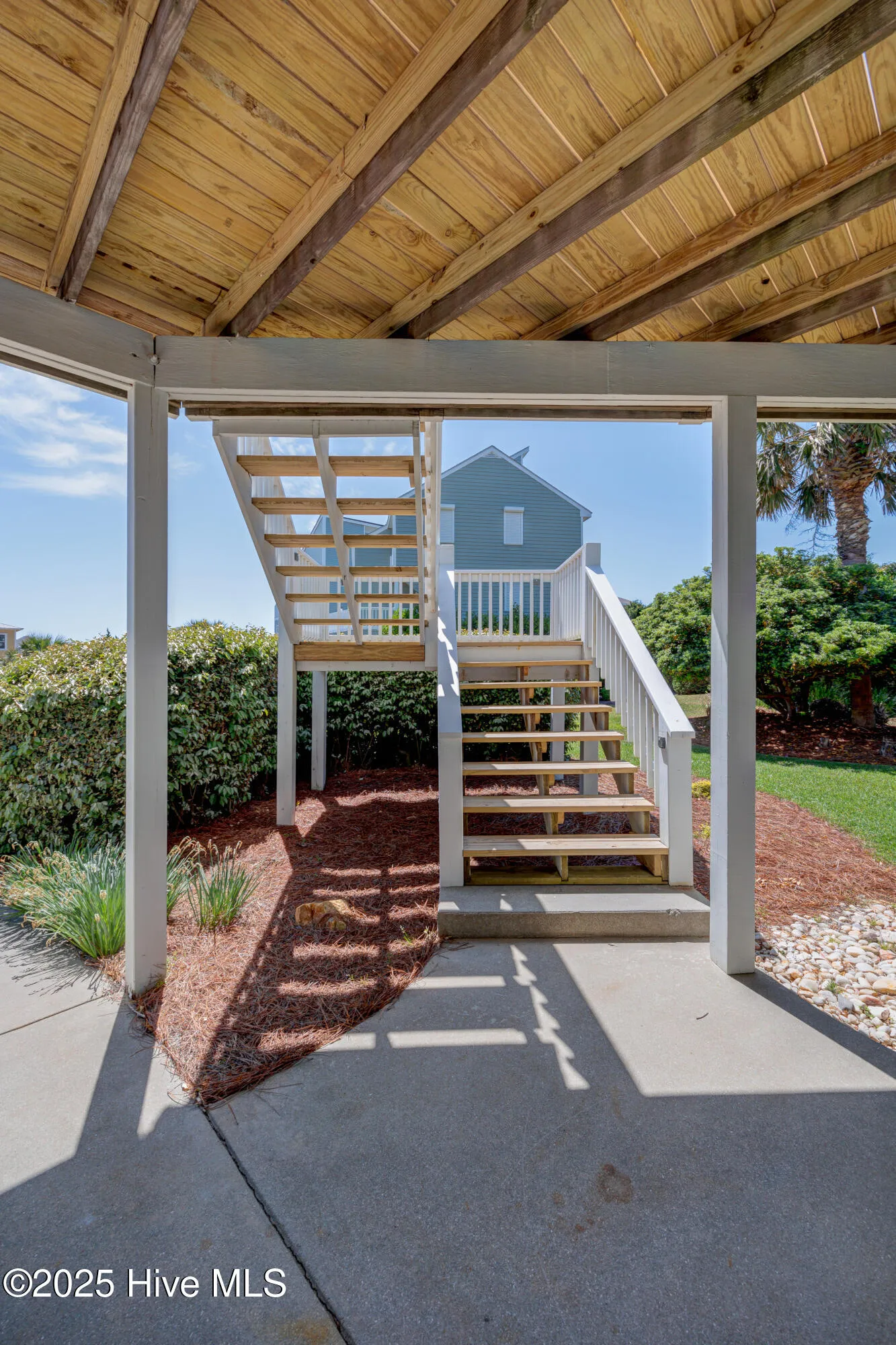 Emerald Isle, North Carolina 28594, United States, 4 Bedrooms Bedrooms, ,5 BathroomsBathrooms,Residential,Active,117770