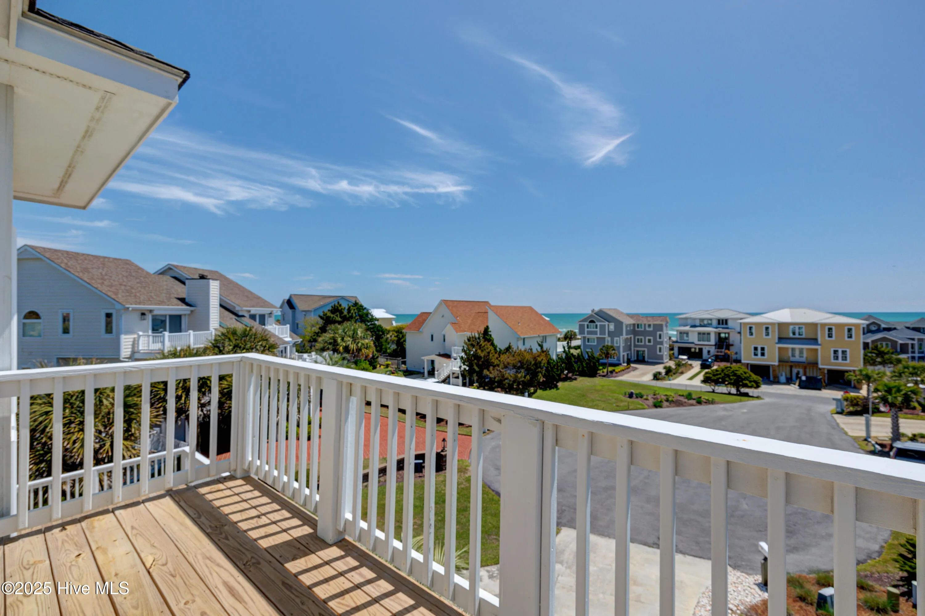 Emerald Isle, North Carolina 28594, United States, 4 Bedrooms Bedrooms, ,5 BathroomsBathrooms,Residential,Active,117770