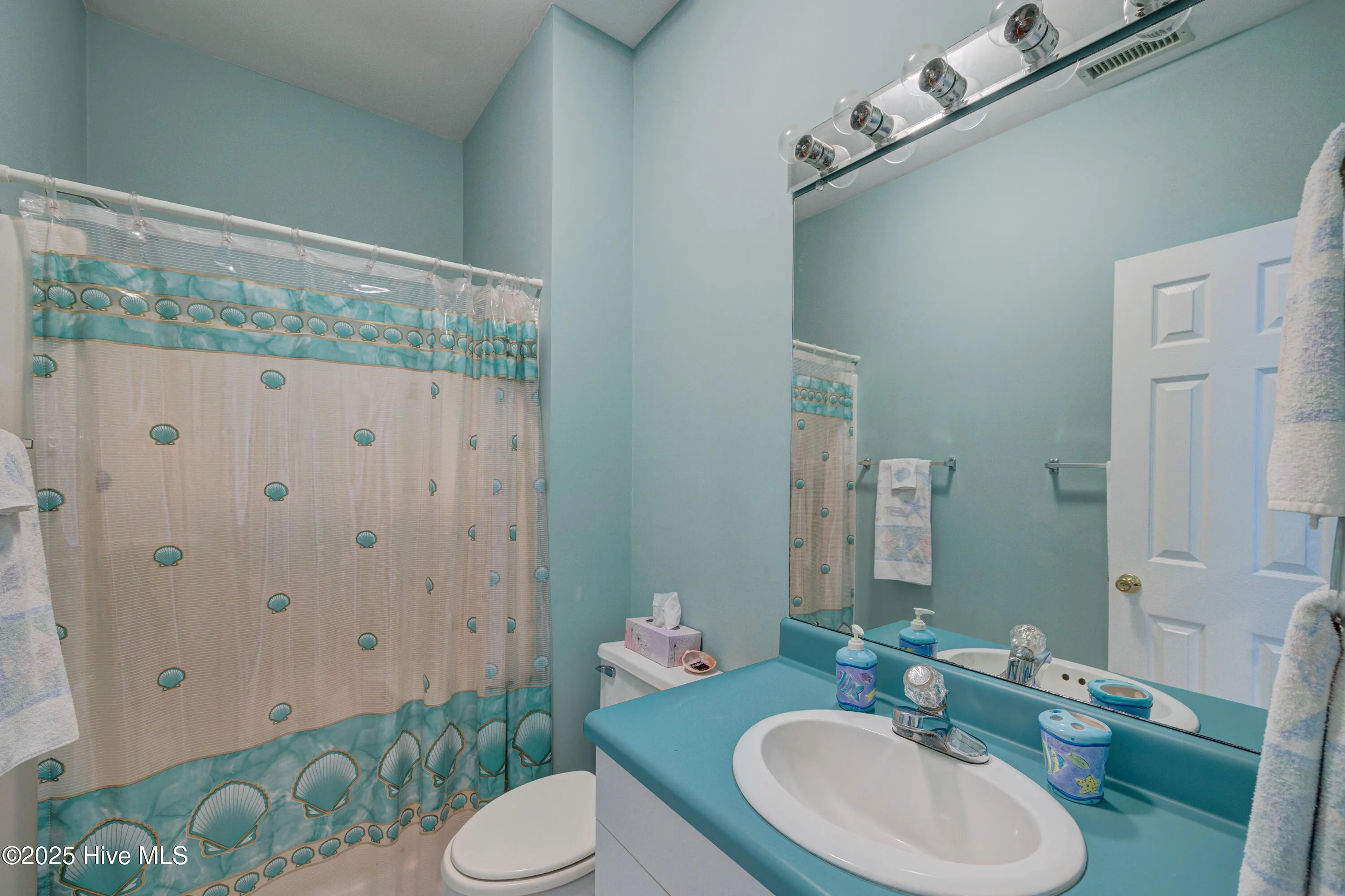 Emerald Isle, North Carolina 28594, United States, 4 Bedrooms Bedrooms, ,5 BathroomsBathrooms,Residential,Active,117770