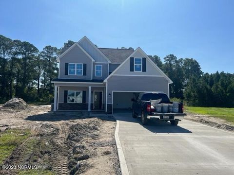 Single Family Residence in Hubert NC 127 Uzzell Road.jpg