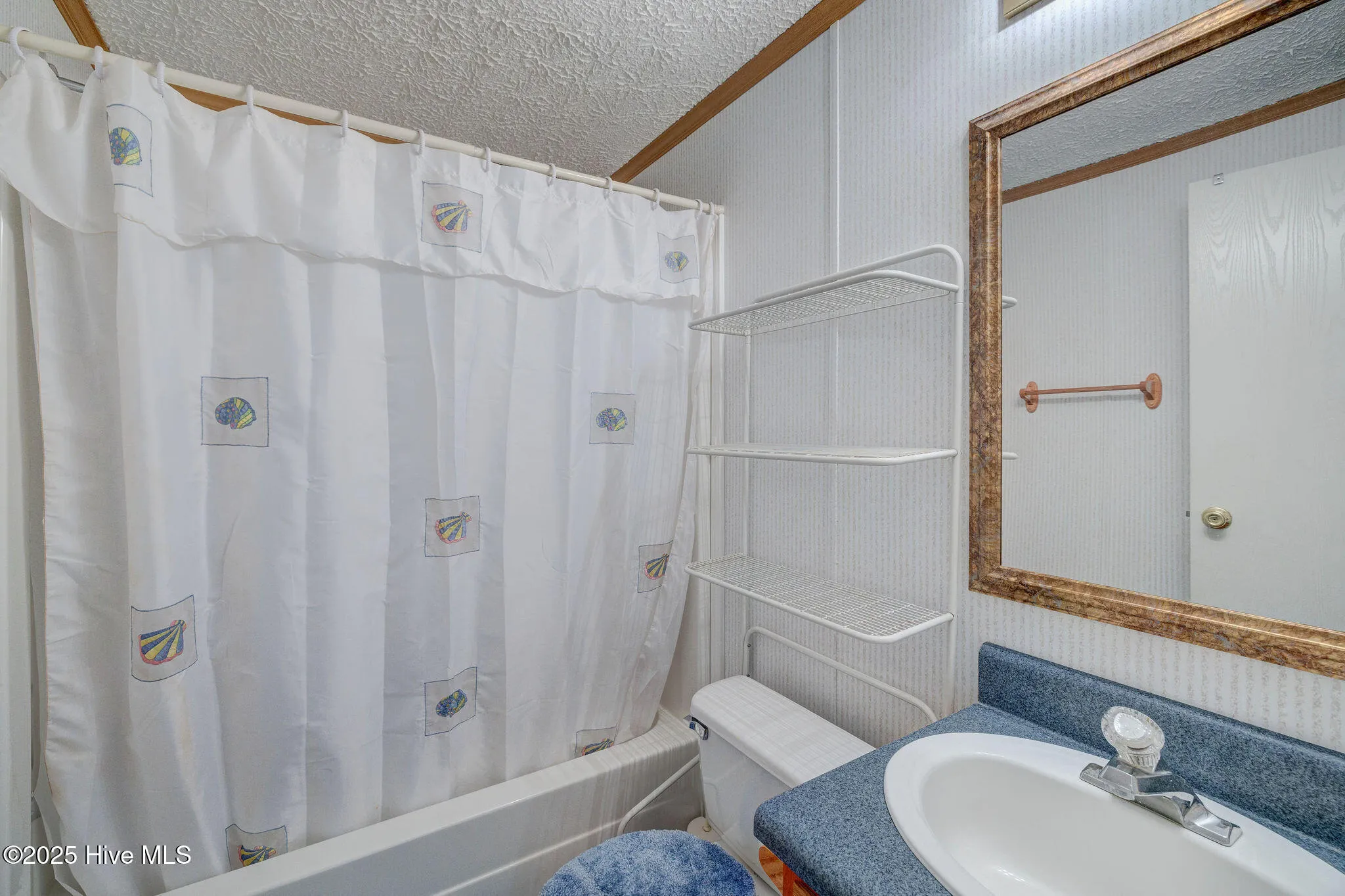 Rocky Point, North Carolina 28457, United States, 3 Bedrooms Bedrooms, ,2 BathroomsBathrooms,Residential,Pending,208864