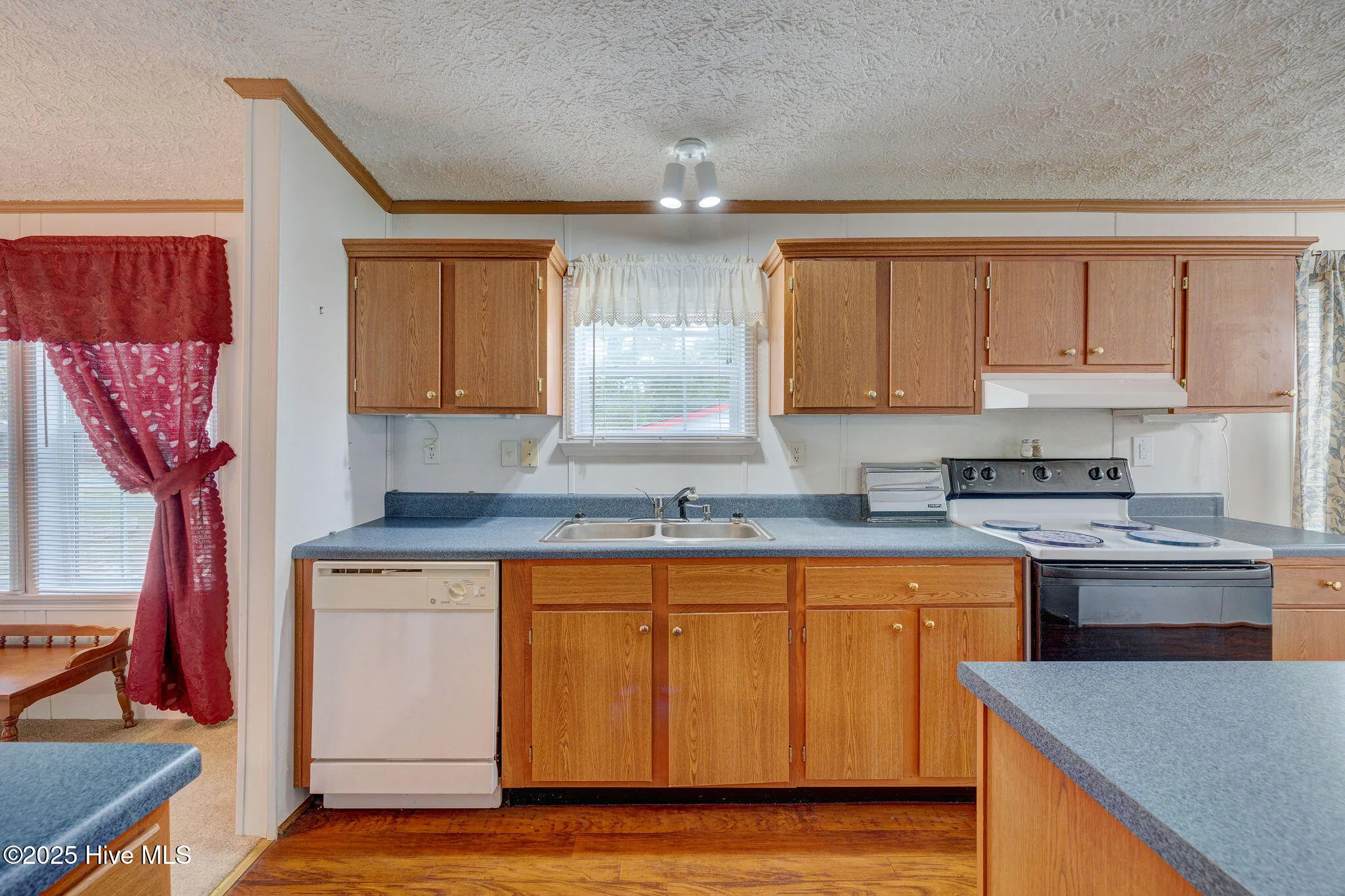 Rocky Point, North Carolina 28457, United States, 3 Bedrooms Bedrooms, ,2 BathroomsBathrooms,Residential,Pending,208864