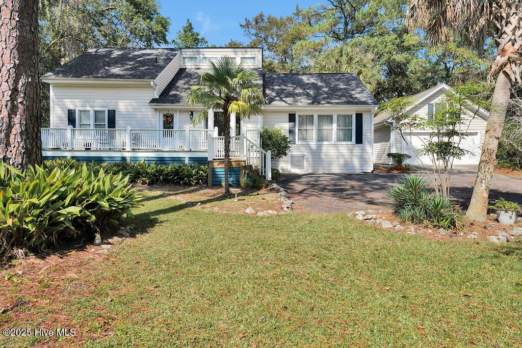 Photo of 306 Park Avenue Ext, Southport, NC 28461 (MLS # 100533114)