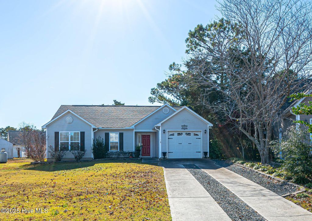 Photo of 4952 Montserrat Drive, Southport, NC 28461 (MLS # 100542303)