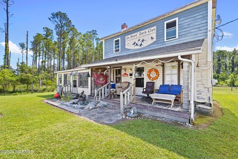 A home in Stacy