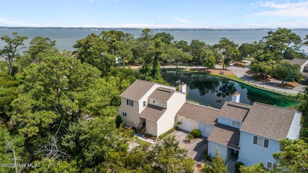 Photo of 300 Mcginnis Drive, Pine Knoll Shores, NC 28512 (MLS # 100514421)