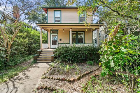 Photo of 1908 Princess Street, Wilmington, NC 28405 (MLS # 100535914)