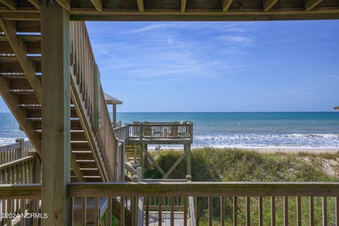 A home in North Topsail Beach