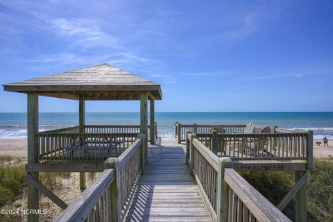 A home in North Topsail Beach