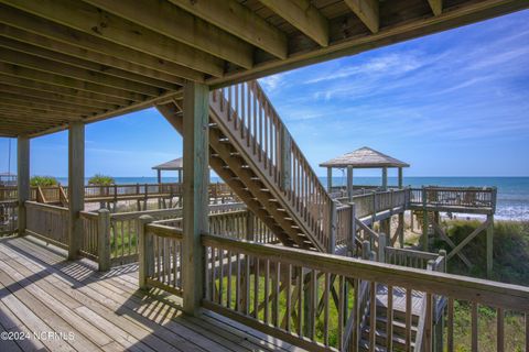 A home in North Topsail Beach