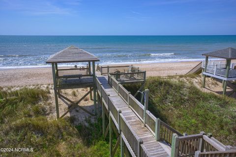 A home in North Topsail Beach