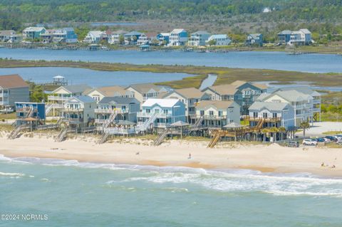 A home in North Topsail Beach