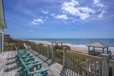 A home in North Topsail Beach