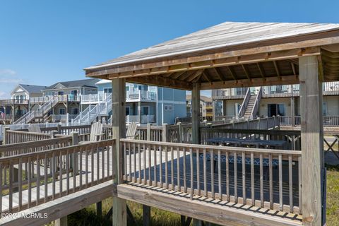 A home in North Topsail Beach