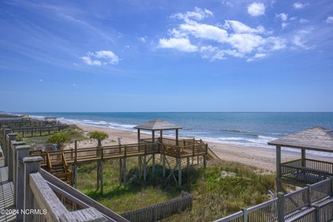 A home in North Topsail Beach