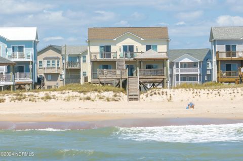 A home in North Topsail Beach