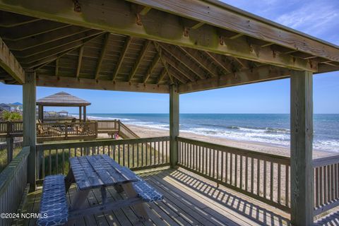 A home in North Topsail Beach