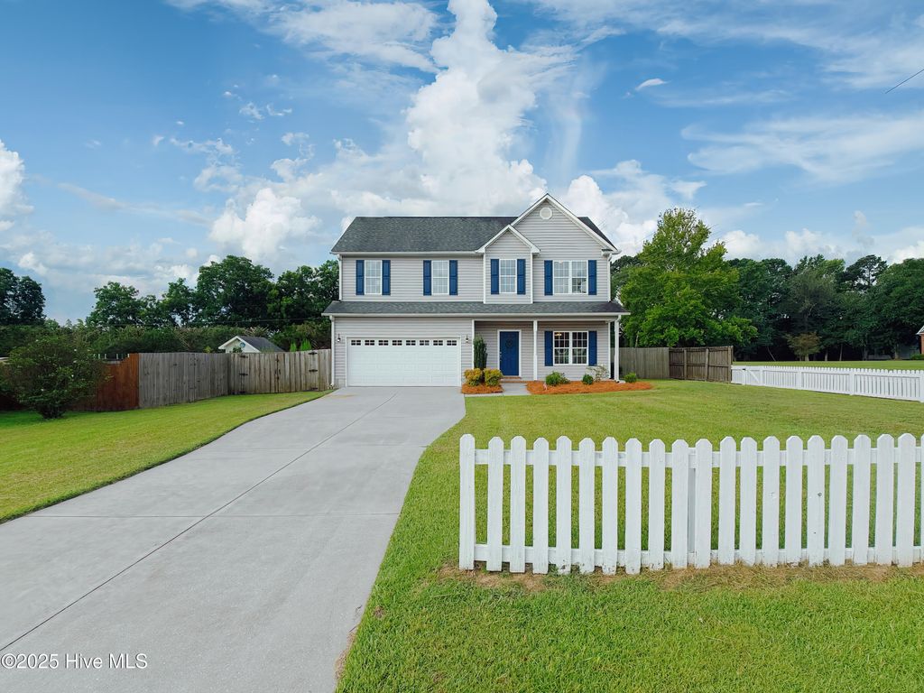 Photo of 100 Loyd Lane, Beulaville, NC 28518 (MLS # 100518090)