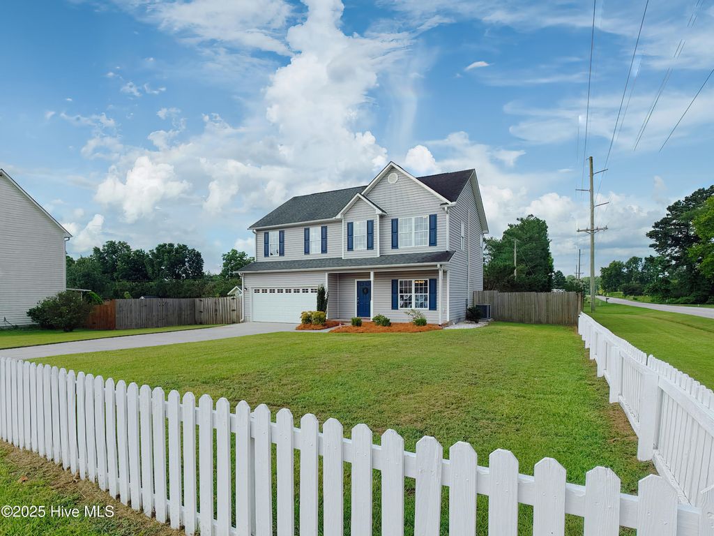 Photo of 100 Loyd Lane, Beulaville, NC 28518 (MLS # 100518090)