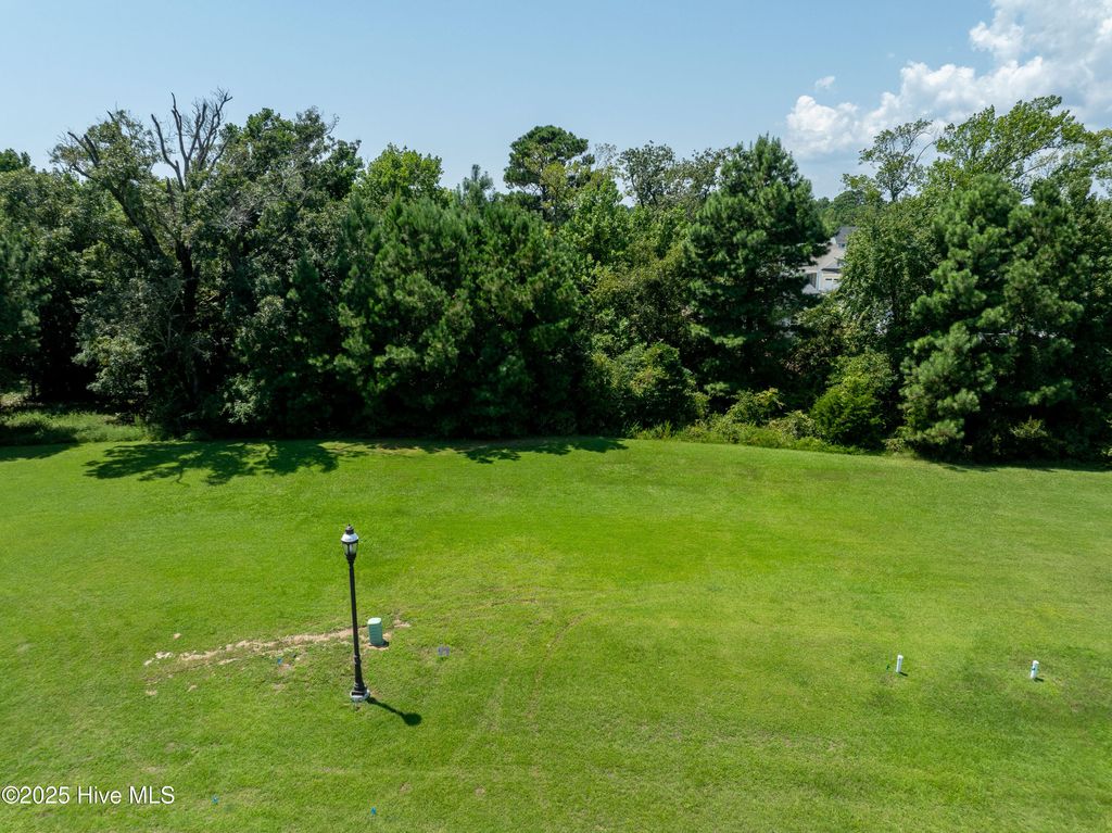 Photo of 822 Lake Willow Way, Holly Ridge, NC 28445 (MLS # 100438339)