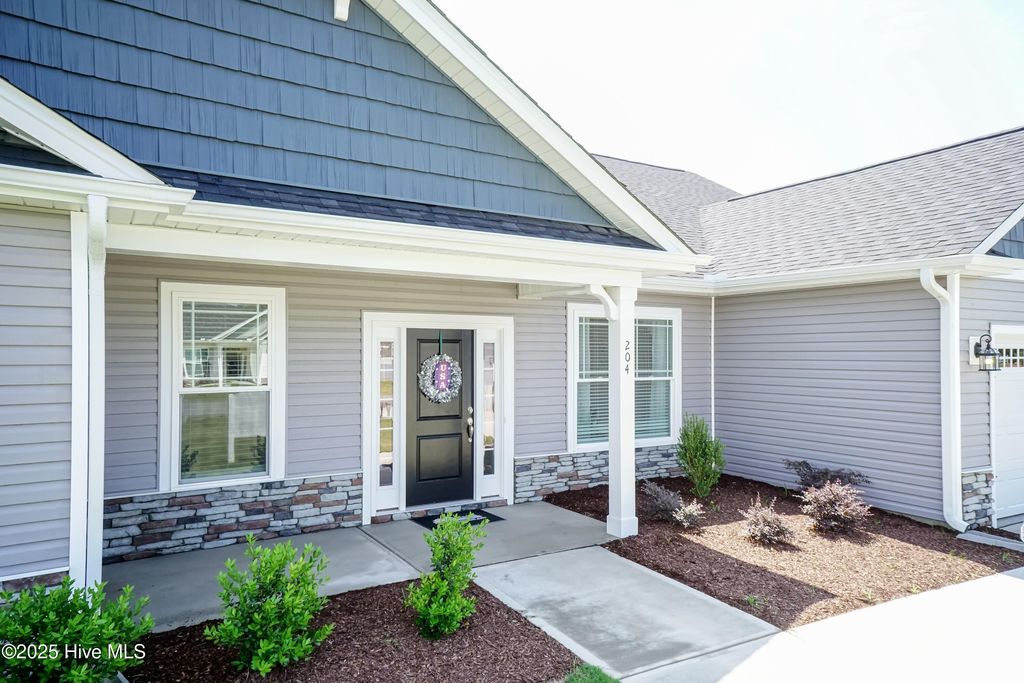 Photo of 204 Spring Forest Drive, Goldsboro, NC 27534 (MLS # 100532936)