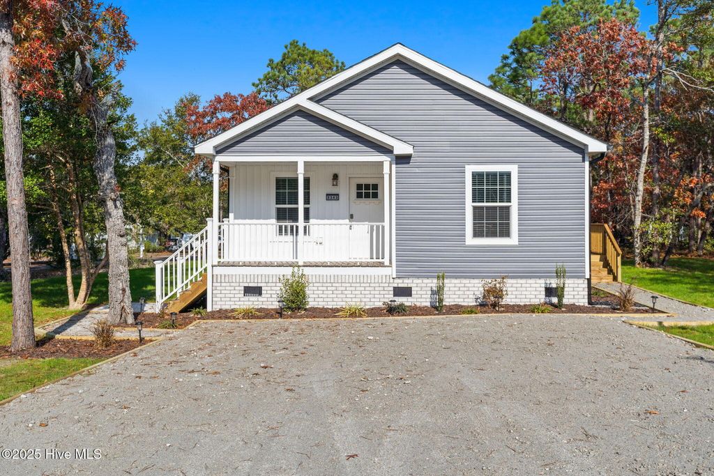 Photo of 3343 Marlin Drive SE, Bolivia, NC 28422 (MLS # 100542585)