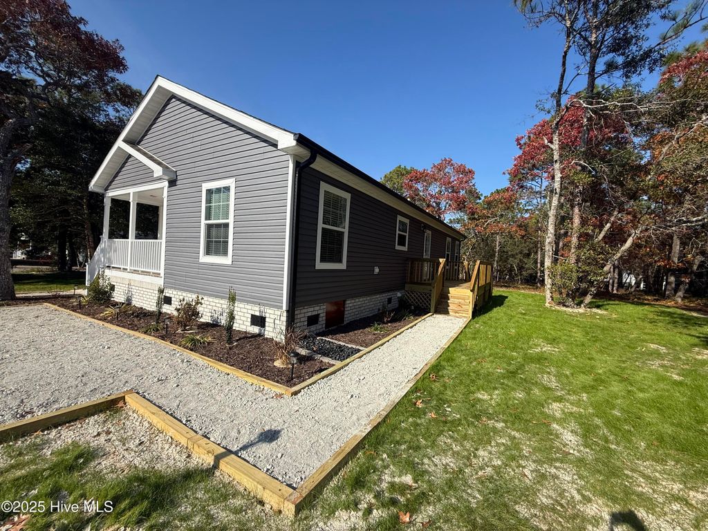 Photo of 3343 Marlin Drive SE, Bolivia, NC 28422 (MLS # 100542585)