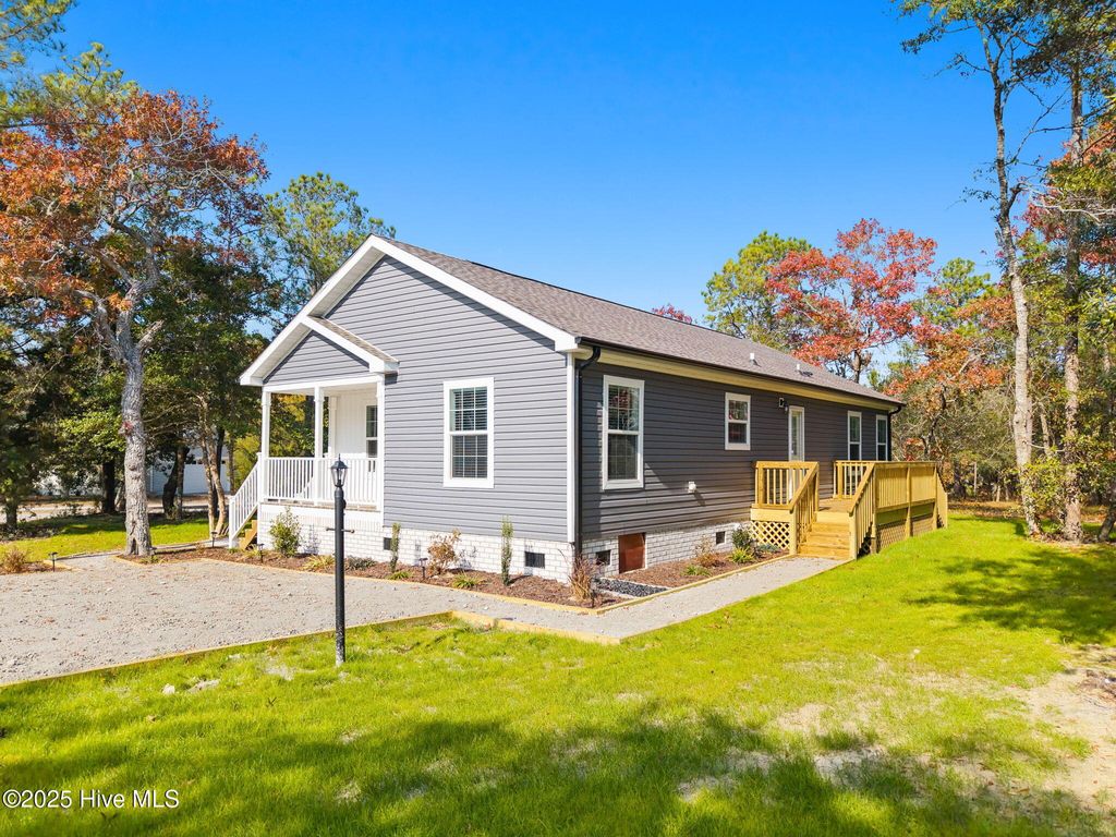 Photo of 3343 Marlin Drive SE, Bolivia, NC 28422 (MLS # 100542585)