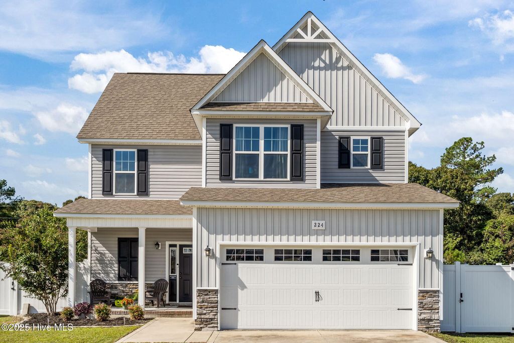Photo of 224 Rowland Drive, Richlands, NC 28574 (MLS # 100534756)