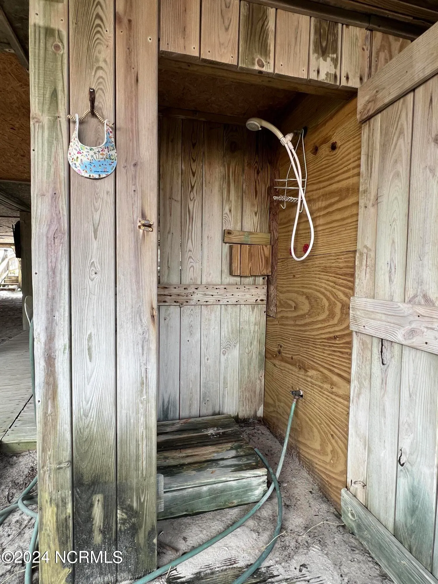 North Topsail Beach, North Carolina 28460, United States, 1 Bedroom Bedrooms, ,2 BathroomsBathrooms,Residential,Active,46718