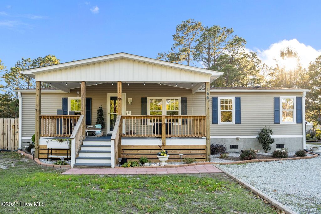 Photo of 166 Watts Landing Road, Hampstead, NC 28443 (MLS # 100540972)