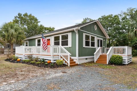 A home in Oak Island