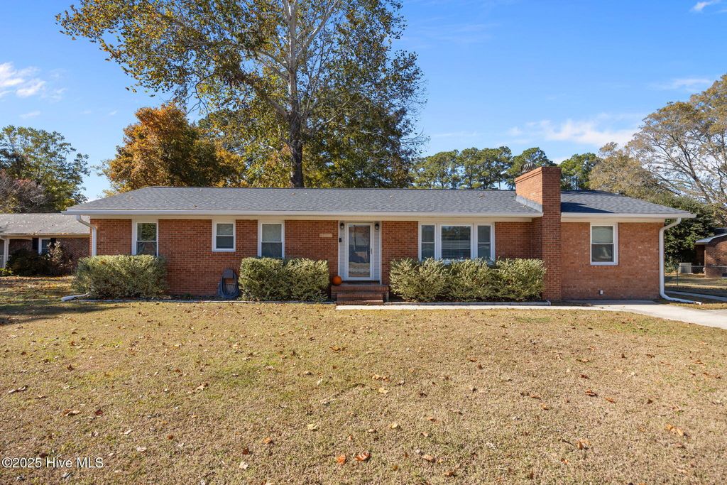 Photo of 4051 Allen Street, Farmville, NC 27828 (MLS # 100539958)