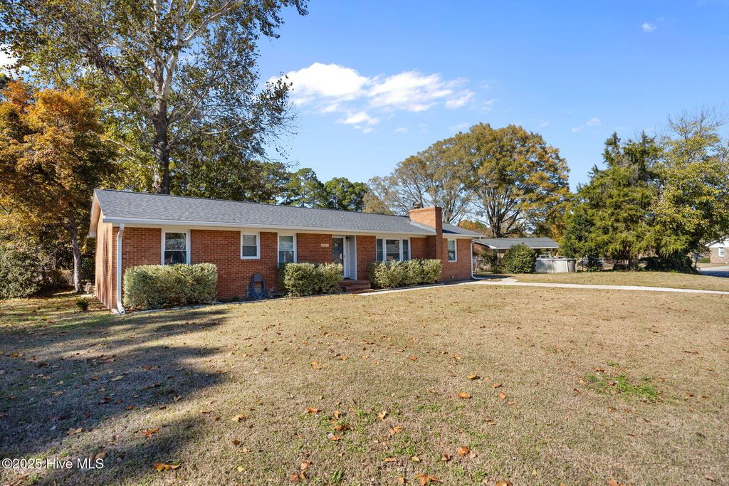 Photo of 4051 Allen Street, Farmville, NC 27828 (MLS # 100539958)