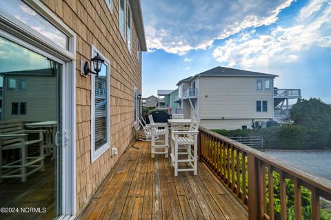 A home in Topsail Beach