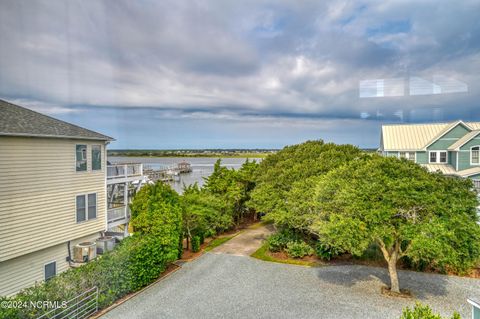 A home in Topsail Beach