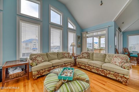 A home in Topsail Beach